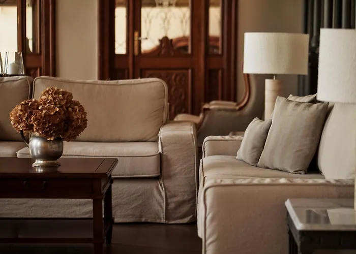 Syrou Melathron Otel Ermoupoli