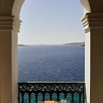 Syrou Melathron Ermoupoli