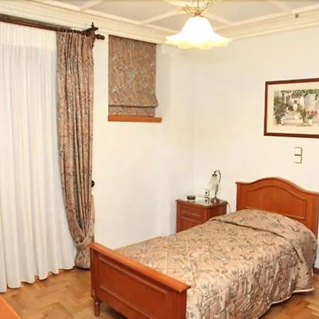 Syrou Melathron Hotell 4*