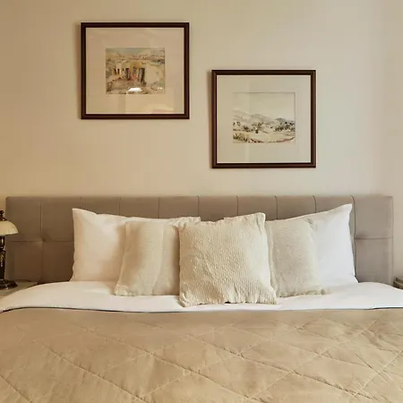 Hotel Syrou Melathron