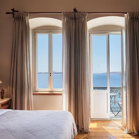 Hotel Syrou Melathron