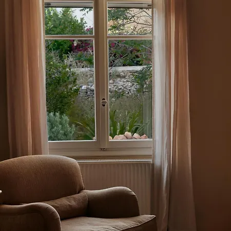 Hotell Syrou Melathron