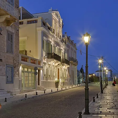 Syrou Melathron فندق