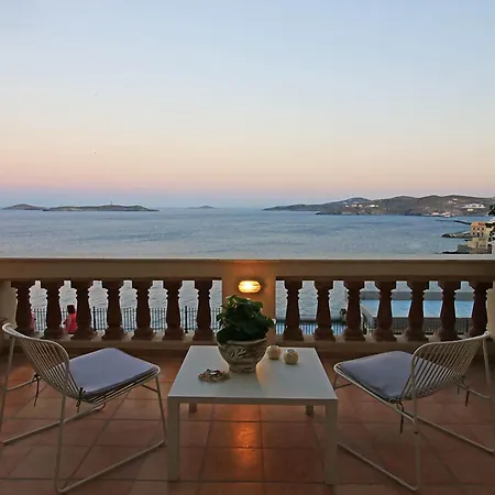 Hotell Syrou Melathron Ermoupoli