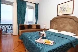 Syrou Melathron Hotel 4*