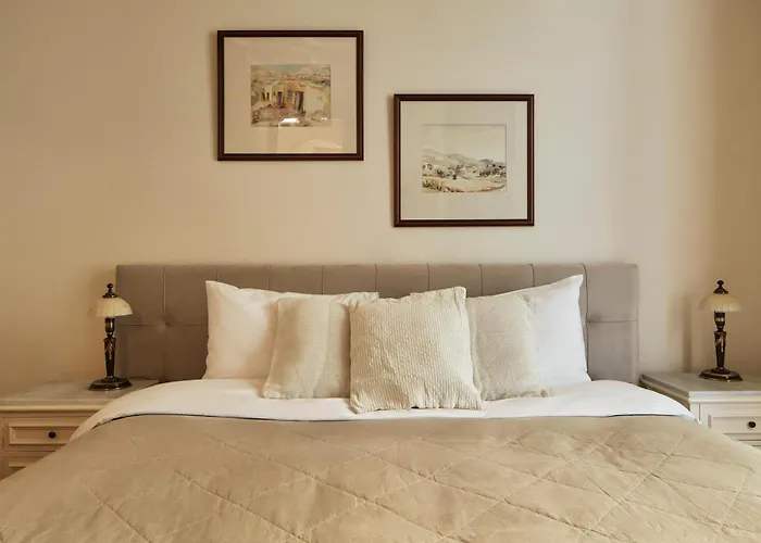 Hotel Syrou Melathron