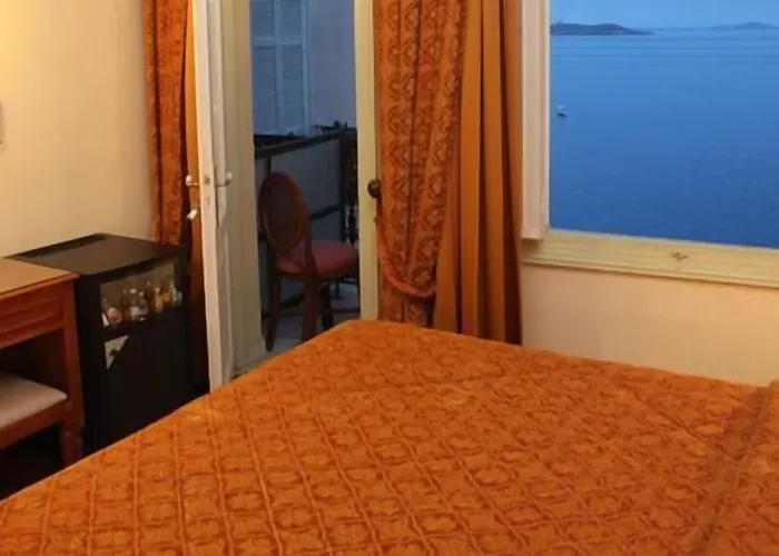 Syrou Melathron 4* Ermoupoli