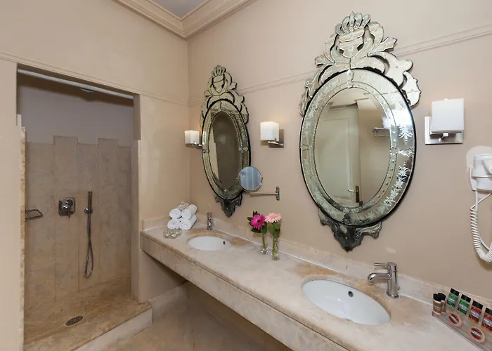 Syrou Melathron Otel Ermoupoli